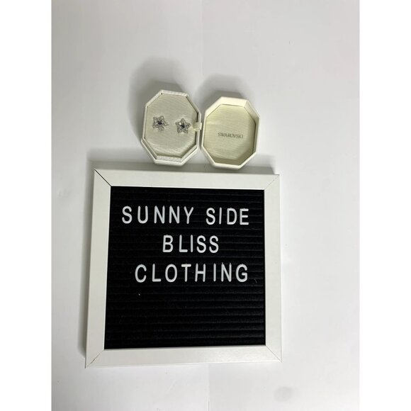 New Swarovski Stella Blue Star Studded Earrings - Picture 5 of 12